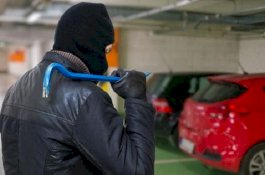 Mobilnya Tak Terkunci, Uang Rp6 Juta Lenyap, Satpam Langsung Digelandang Polisi