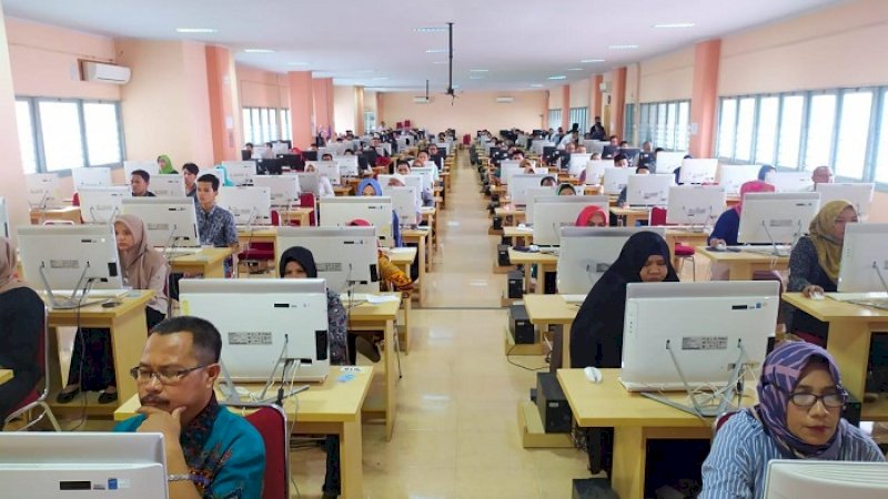 Sebanyak 610 calon Panitia Pemilihan Kecamatan (PPK) yang dinyatakan memenuhi syarat secara administrasi melanjutkan seleksi hari ini, Kamis (30/1/2020).&nbsp;