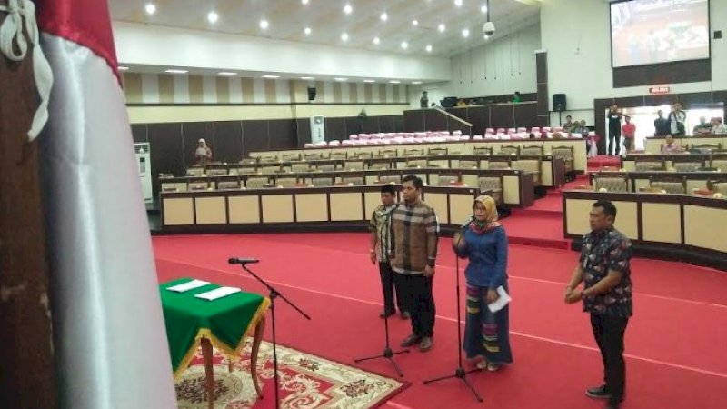Suasana geladi resik pelantikan dua anggota DPRD Sulsel.