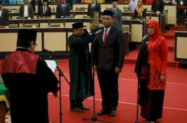 2 Legislator Sulsel Dilantik, Risfayanti Gabung Komisi E, Adam C