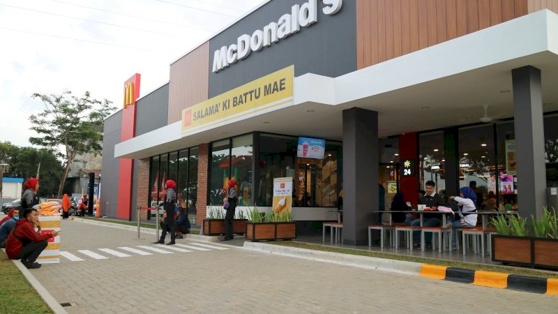 McDonald’s kini hadir di kawasan Summarecon Mutiara Makassar (SMM). Foto: IST