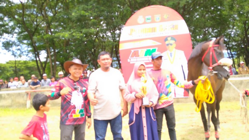 Digelar 3 Kali Setahun, Bupati Polman Buka Lomba Pacuan Kuda