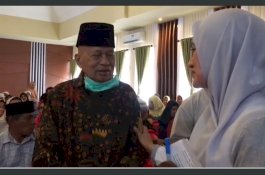 Bupati Lutra Temui Calon Haji, Ternyata Ada Kepala Sekolahnya saat SD