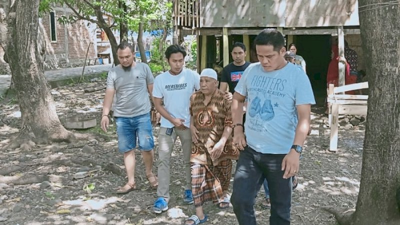 Warga Jeneponto, SR ditangkap karena diduga terlibat pengeroyokan di Jakarta. 