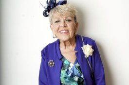 Nenek 80 Tahun Memohon Pada PM Inggris Agar Diizinkan Nikahi Brondongnya dari Mesir