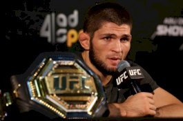Khabib Nurmagomedov Ditawari Rp1,3 Triliun untuk Lawan Floyd Mayweather di Saudi
