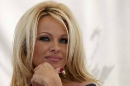 Sempat CLBK, Pamela Anderson Jadi Janda Lagi usai 12 Hari Menikah