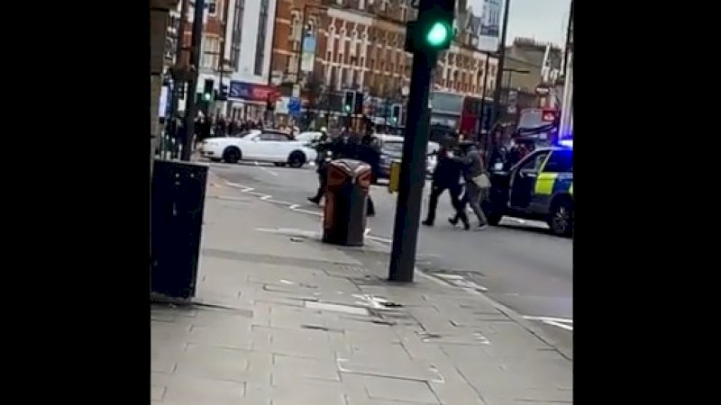 Suasana penembakan teroris di London, Minggu (2/2/2020).