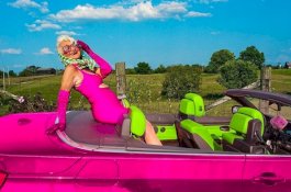 Bikin Cewek Iri, Nenek 92 Tahun Ini Kerap Tampil Nyentrik