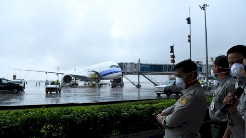 Menteri Pertanian, Syahrul Yasin Limpo saat melakukan inspeksi pengawasan tindakan karantina di Bandara Soetta, Senin (3/2/2020).