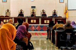 Anggota DPRD Wajo Dengar Curhatan Guru Honorer: Kami akan Tindaklanjuti