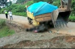Bapak dan Anak Tewas Usai Digilas Truk di Barru