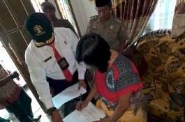 Diduga Jadi Tempat Prostitusi, Rumah Bernyanyi Wahyu Disegel Satpol PP Wajo