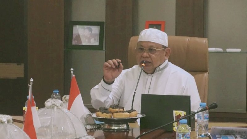 Sekretaris Daerah Kabupaten Jeneponto, Syafruddin Nurdin memimpin rapat Kamis malam (6/2/2020).