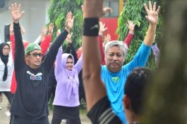 Istri Bupati Pinrang Kreasikan Senam Massal Angkat Kearifan Lokal