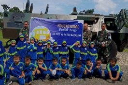 Ke Batalyon Kavaleri 10 Mendagiri, Murid TKIT Alfatih Belajar Cara Menembak