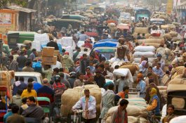 Negara Sedang Krisis Keuangan, Sampah dan Akta Lahir Pun Sudah Dikenai Pajak
