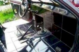 Boleh Ditiru, Lantai Mobil Ini Dikeramik, Serasa Lagi di Rumah