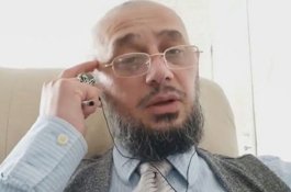 Blogger Anti-Putin Ditemukan Tewas di Hotel, Ada Luka Sayat di Tenggorokannya