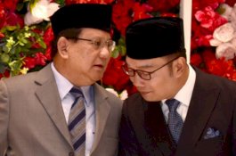 Berbisik-bisik dengan Prabowo, Ridwan Kamil Mengaku Meminta Maaf