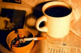 Bahayanya Merokok Sambil Minum Kopi