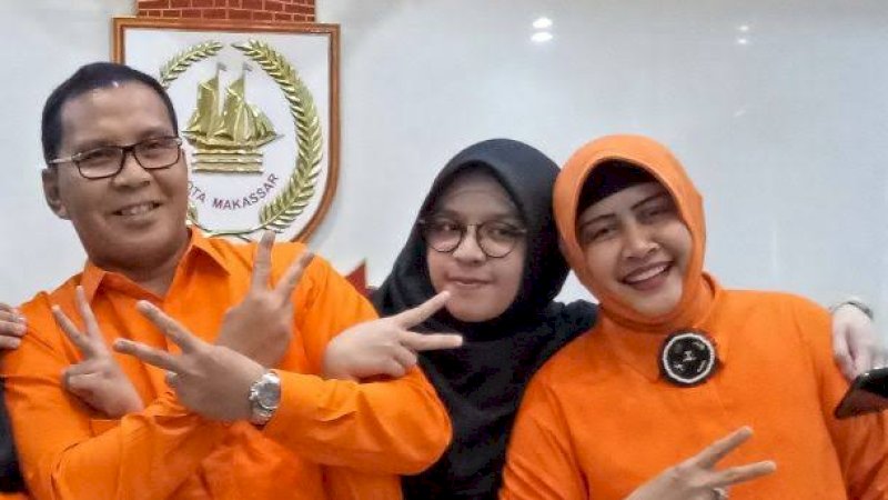 Danny Pomanto (kiri) bersama istri dan anak.