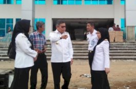 Pantau Pembangunan RS Hasri Ainun Habibie, Taufan Pawe Tekankan Kualitas dan Estetika