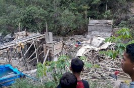 Anggota DPRD Gowa Geram, Jembatan Rubuh dan Pemanggilan Kontraktor Tak Dipenuhi