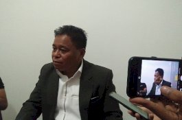 2 Jam Pakai Sarung di Kantor Gerindra Sulsel, Ombas: Mereka Senang Tanya-tanya Saya