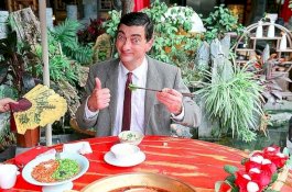 Di Tengah Virus Corona, 'Mr Bean' dari Wuhan Sebar 'Virus' Komedi untuk Semangati Warga