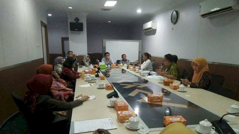 Suasana rapat Komisi B dengan dirut PD Terminal Makassar Metro, Kamis (13/2/2020).