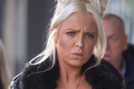 Coba Buka Pintu Pesawat di Tengah Penerbangan, Wanita ini Dipenjara 2 Tahun