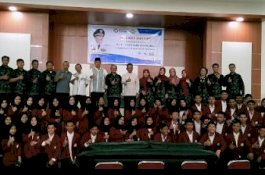 Sebelum Bawakan Kuliah Umum, Ilham Azikin Keliling Lihat Fasilitas AK-Manufaktur