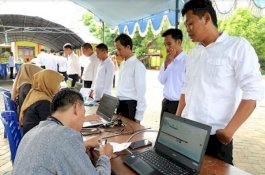 Hari Pertama Tes SKD CPNS, Bupati Bantaeng Beri Semangat Peserta