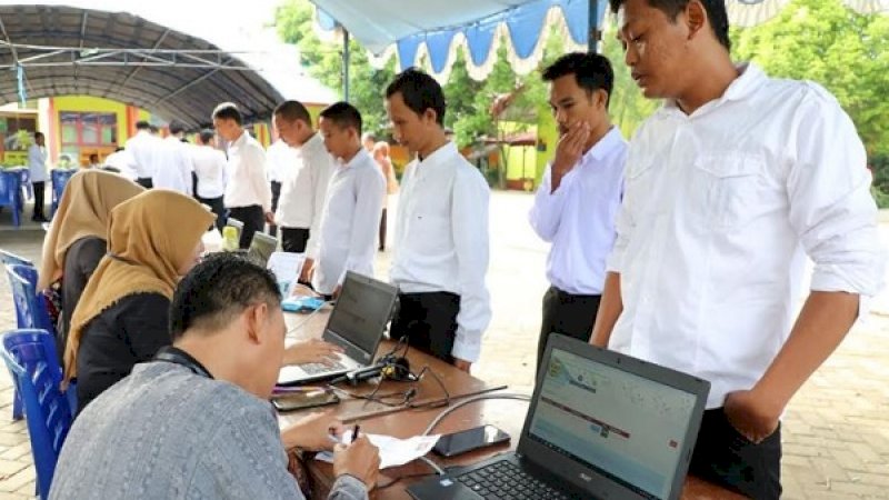 Para peserta tes Seleksi Kompetensi Dasar (SKD) CPNS Kabupaten Bantaeng.