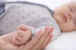 Unik, Pasangan ini Menamai 2 Putri Mereka dari Jenis Tanaman Ganja