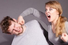 Di Negara Ini, Istri Boleh Bunuh Suaminya yang Ketahuan Selingkuh