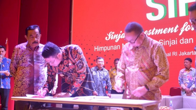 Bupati Sinjai, Andi Seto Asapa meneken MoU dengan pimpin PT Pangansari Utama di Jakarta, Jumat (14/2/2020).