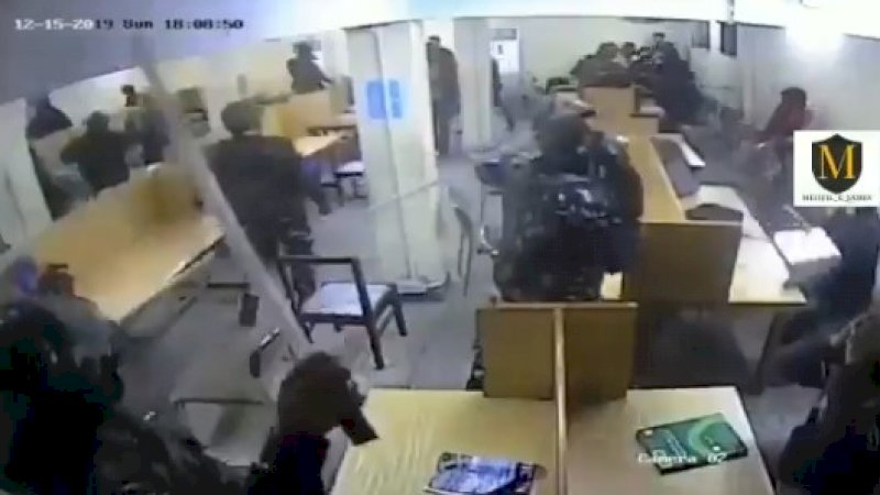 Potongan gambar saat penganiayaan terjadi.