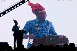 Bupati Gowa dan Sekprov Hadiri Peringatan Harlah PPP Kenakan Passapu Merah