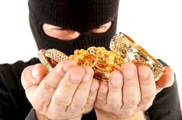 Perampok Beraksi di Siang Bolong, Gondol 30 Kg Emas