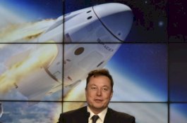 SpaceX Akan Kirim 4 Wisatawan Lebih Dalam ke Orbit