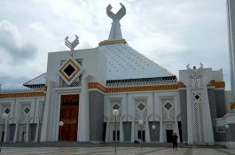 Ramadan Sudah Dekat, Mau Sahur Gratis? ke Masjid Agung Syekh Yusuf Gowa Saja