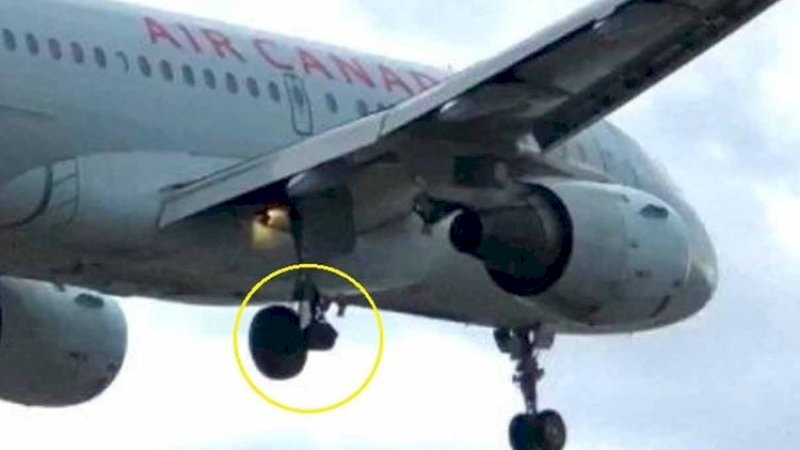 Video: Pesawat Air Canada Mendarat Dengan Aman Meski Kehilangan Satu Ban