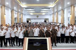 Jalankan Pemerintahan, Kajati Sulsel Ajak Kades di Gowa Keluar dari Zona Nyaman