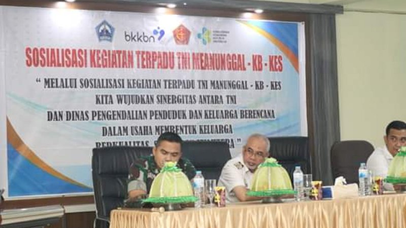 Wakil Bupati Bantaeng, H Sahabuddin membuka sosialisasi kegiatan terpadu TNI Manunggal KB-Kes Tahun 2020 di Hotel Ahriani, Rabu (19/2/2020).