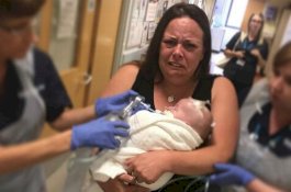 Sungguh Pedih, Ibu Harus Kehilangan Bayinya yang Ditunggu-tunggu Selama 20 Tahun