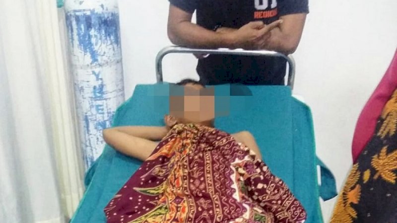 Bocah yang dibuang ke laut oleh tetangganya.