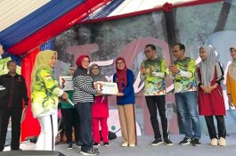 TP PKK Bulukumba Diganjar Penghargaan dari FGD Unhas, Siti Isniyah: Ini Memicu Semangat