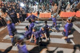 Digelar Pada Malam Hari, Pawai Budaya Parepare Tampilkan Nuansa Lampu